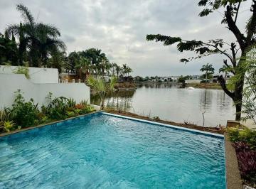 Casa de 3 habitaciones, Guayaquil · Casa con Vista Espectacular Al Lago Natural!