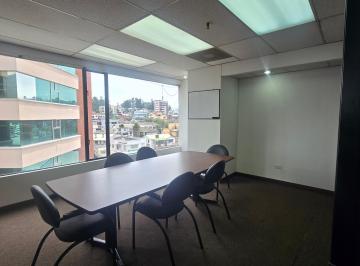 Oficina comercial , Quito · Vendo Excelente Oficina en El Word Trade Center de 73.80 m
