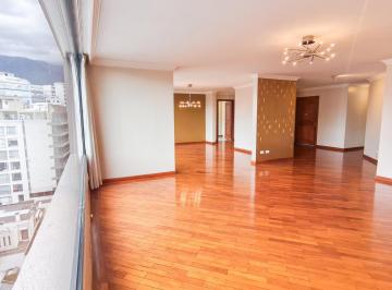 Departamento de 3 habitaciones, Quito · Departamento en Venta, El Batan, 290 m².