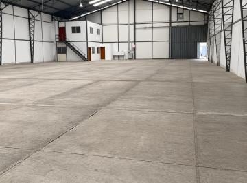 Bodega-Galpón , Quito · Galpon de Renta 1.500 m² en Llano Grande
