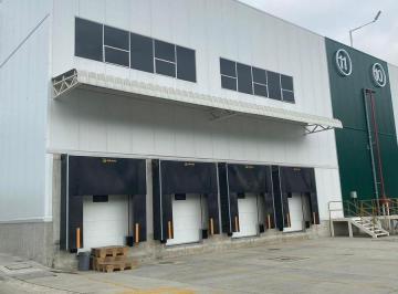 Bodega-Galpón · 2830ha · 3 Estacionamientos · Vía Daule Bodega de 2830 m² Ideal Centro de Distribucion