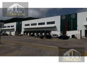 Bodega-Galpón · 5660m² · 12 Estacionamientos · Bodega en Guayaquil, Via Daule de 5660 m²