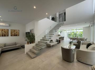 Casa · 246m² · 3 Habitaciones · 2 Estacionamientos · Venta de Casa en Isla Celeste 3 Habitaciones, Piscina My. Z.