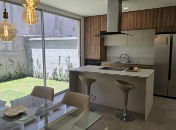 Casa · 129m² · 3 Habitaciones · 2 Estacionamientos · Casas en Venta en El Valle de Los Chillos – Vive El Diseño y La Naturaleza
