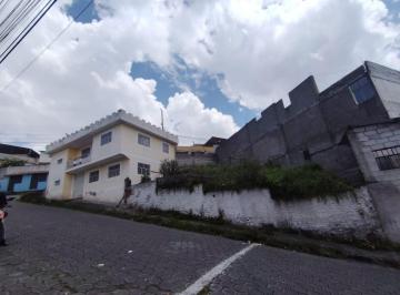 Casa · 165m² · 3 Habitaciones · Casa en Sur de Quito