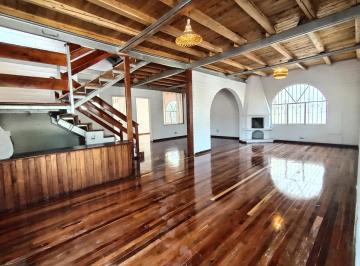 Casa de 4 habitaciones, Quito · Tumbaco Centro, Urb. Privada Se Vende Hermosa Casa de 220 m² Estilo Campo