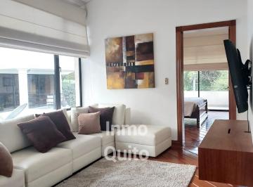 Casa · 500m² · 3 Habitaciones · 4 Estacionamientos · Casa Amoblada de Lujo en Arriendo en Miravalle – Cumbayá Quito Ecuador
