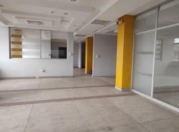 Oficina comercial de 4 habitaciones, Guayaquil · Oficina de Alquiler en La Ave Juan Tanca Marengo, 205 m², Ciudadela Adace.