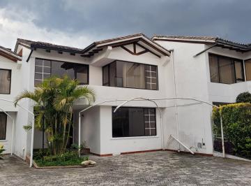 Casa de 4 habitaciones, Quito · Casa de Venta, Los Chillos, Sector San Rafael, 4 Dorm.