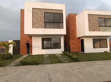 Casa · 120m² · Casa en Venta, Urbanizacion San Eduardo, Pasaje, Irir