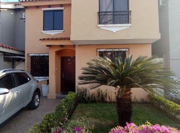 Casa de 3 habitaciones, Daule · Venta o Alquiler Casa de Dos Plantas en Urbanización San Antonio (Gim)