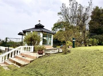 Hacienda-Quinta de 4 habitaciones, Quito · Quinta 3628 m², 4 Dorm., Piscina, Áreas Verdes de Venta en Pifo, con Casa Extra Para Visitas