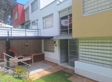 Casa de 3 habitaciones, Quito · Casa de 180 m² con 3 Dorm. en Venta en El Pinar