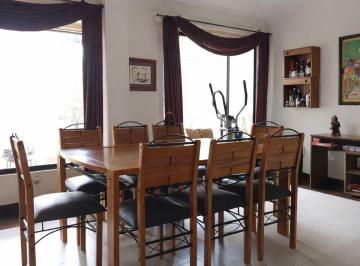 Casa de 4 habitaciones, Quito · Venta Casa 4 Dorm. y Suite en La Primavera, Cumbaya