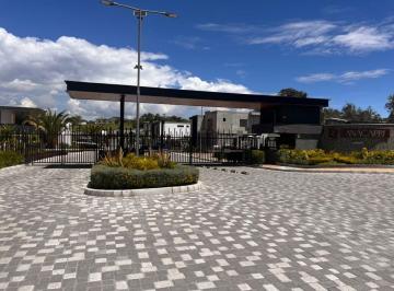 Terreno / Lote , Quito · Venta de Terreno Dentro de Urbanización Privada en Tumbaco