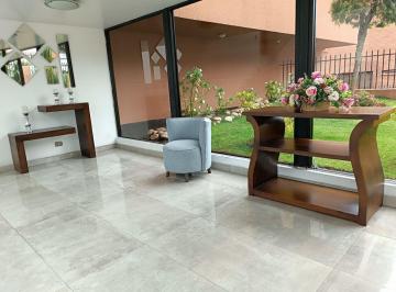 Departamento · 240m² · 2 Habitaciones · 2 Estacionamientos · Departamento en El Bosque