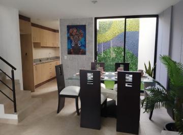 Casa · 90m² · 3 Habitaciones · Casa por Estrenar de Venta en La Mitad del Mundo Aplica Crédito Vip