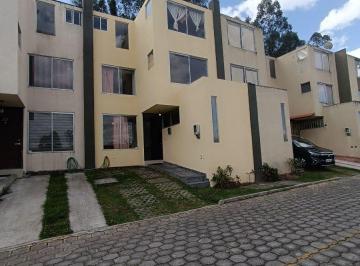 Casa de 3 habitaciones, Quito · Casa de 150 m² con 3 Habitaciones en Alquiler Sector Universidad Internacional