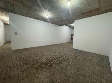 AMPLIO ESPACIO · ¡Oportunidad Única Oficina o Bodega en Alquiler en El Corazón de Cumbayá!