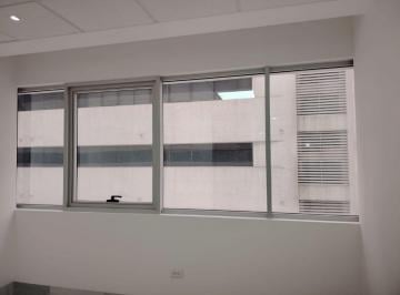 Oficina comercial , Guayaquil · Oficina de Alquiler en Edificio Platinum, 47 m², 1 Parqueo, La Aurora.