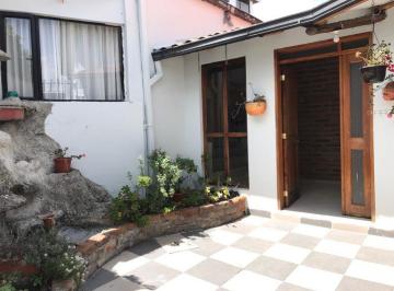 Casa de 5 habitaciones, Quito · Venta Casa Rentera en El Pinar Alto