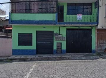 Casa de 11 habitaciones, Quito · Casa Rentera en Venta, 8 Departamentos, 378 m², Sector El Giron Sur de Quito