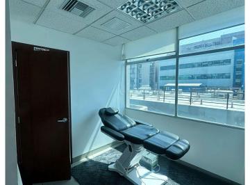 Oficina comercial , Guayaquil · Alquiler de Oficina en Torre Medical 2 del Omni Hospital