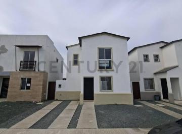 Casa · 72m² · 3 Habitaciones · 2 Estacionamientos · Tu Nuevo Hogar Te Espera en La Gran Vottoria, Vía a Salitre
