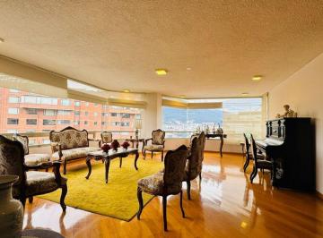Departamento de 3 habitaciones, Quito · Exclusivo Departamento en Venta Sobre Calle Bosmediano