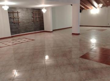 Local comercial · 250m² · 2 Habitaciones · 1 Estacionamiento · La Pradera, Local Comercial en Renta, 250 m²