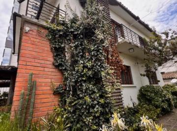 Local comercial de 6 habitaciones, Quito · Rento Propiedad Comercial (Casa) Sector de La 12 de Octubre en Quito