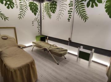 Local comercial · 130m² · Consultorio Equipado en Alquiler, Sector Calderón