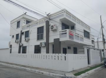 Casa de 8 habitaciones, Salinas · Se Vende Casa Esquinera en Salinas, Mar del Sol, 3 Departamentos