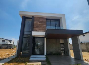 Casa de 4 habitaciones, Guayaquil · Isla Celeste Proyecto 4 Dorm. con Uno en Planta Baja