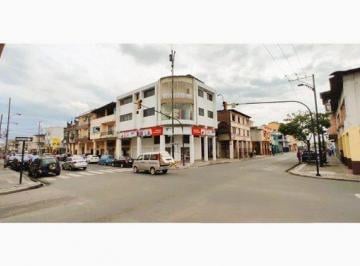 Oficina comercial · 566m² · Alquiler Primer, Segundo Piso Esq. Tungurahua Cs