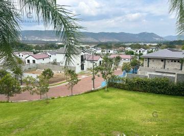 Terreno / Lote · 180m² · Venta de Terreno en Urbanización Costasol Km19 Vía La Costa - Alado de La Universidad Salesiana. m. H.