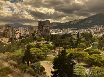 Oficina comercial · 205m² · 4 Estacionamientos · La Carolina - Av de Los Shyris, Oficina de 205 m² en Venta