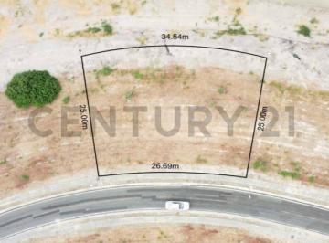 Terreno / Lote · 765m² · Terreno en Venta de Oportunidad.! en Urbanización Privada Montecristi