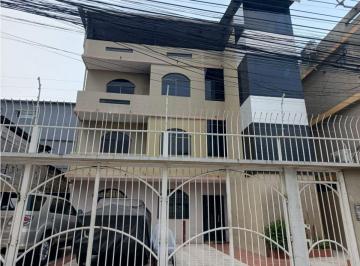 Departamento de 7 habitaciones, Guayaquil · Venta de Departamentos en Los Álamos La Alborada