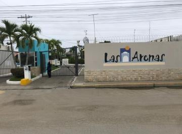 Casa de 3 habitaciones, Salinas · Casa Semiamoblada en Urbanización Las Arenas, Salinas, Santa Elena, Cerca del Supermaxi