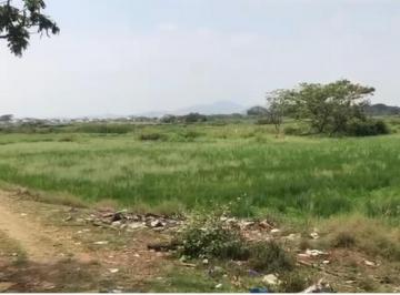 Parqueadero , Guayaquil · Terreno de Venta en El Buijo