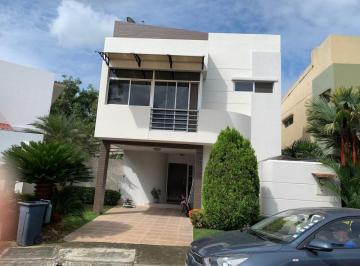 Casa de 4 habitaciones, Guayaquil · Casa con 4 Recámaras en Venta, 258 m² Terreno, Vía a La Costa