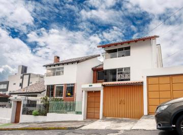 Casa · 265ha · 4 Habitaciones · 2 Estacionamientos · Batan, Jose Abascal, Casa en Perfecto Estado, 4 Dorm., Ubicación, Seguridad