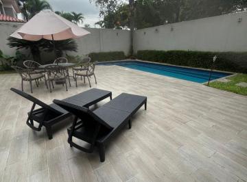 Casa de 5 habitaciones, Guayaquil · Venta. Via Samborondon. Primeros Kilóm. Preciosa Casa. 4 Hab. $495.000 Neg.