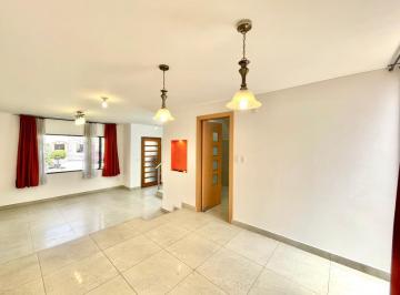Casa · 122m² · 3 Habitaciones · 2 Estacionamientos · Sangolqui Selva Alegre, Casa en Venta, 122.70 m²