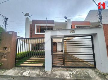 Casa de 4 habitaciones, Cuenca · Vendo Casa en Cuenca – Sector Las Pencas (Cv3956)