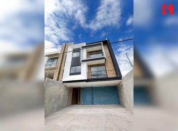 Casa 340m² Venta Oeste · Vendo Casa Rentera en Cuenca – Sector Racar Plaza (Cc3957)