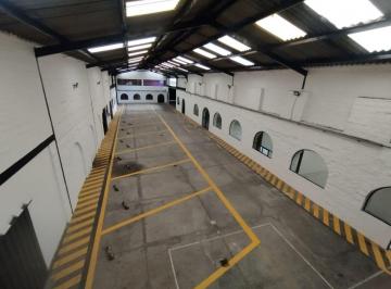 Bodega-Galpón , Quito · C/ Gaspar de Villarroel, Galpón de 1813 m² en Arriendo, 7 m de Altura