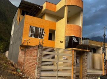Casa de 10 habitaciones, Baños de Agua Santa · Casa Rentera en Baños Ideal Para Airbnb
