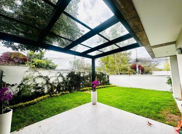 Departamento de 3 habitaciones, Quito · Cumbaya/sector Colegio Menor - Moderno Departamento con Jardín
